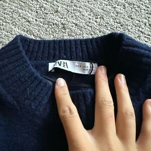 Zara Dark Blue Knit Sweater size small